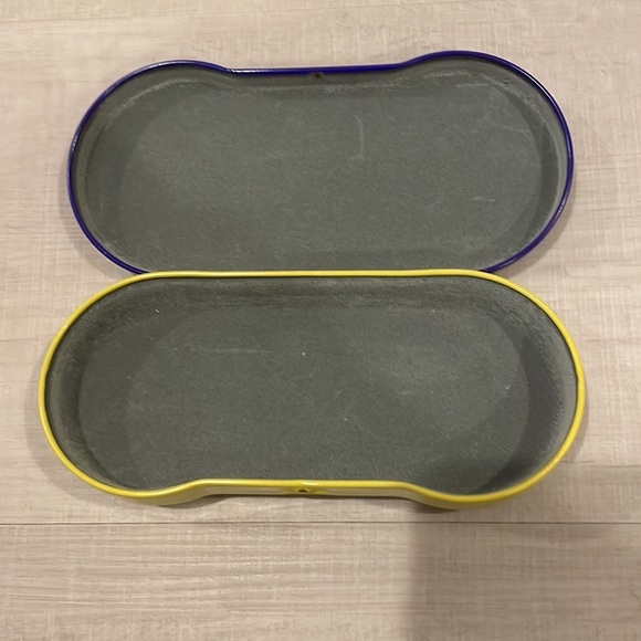 Fantastic Four (Tin) Eye Glasses Case and Super Hero Squad Hasbro figures - Picture 4 of 10